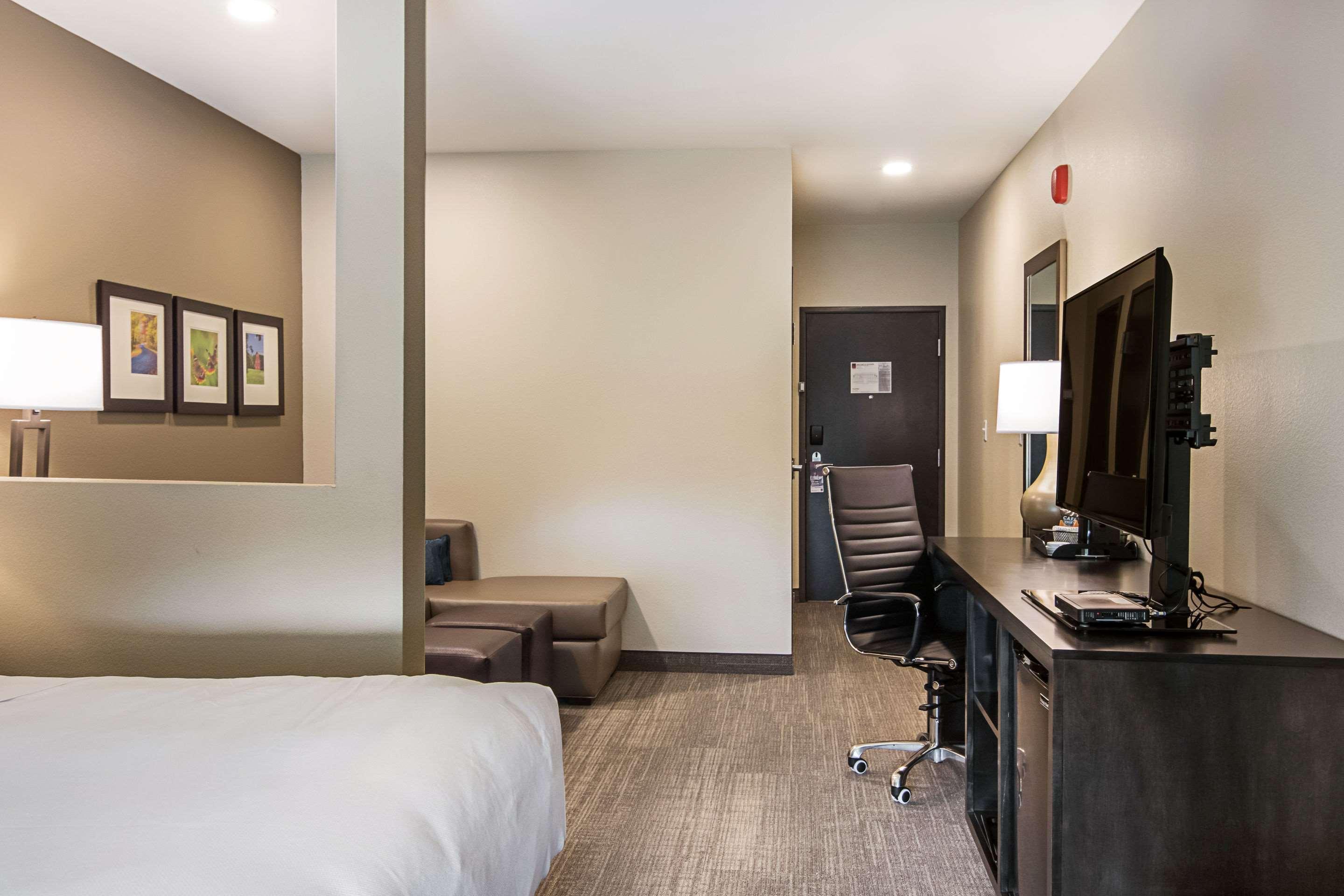 Comfort Suites Wooster Near University Campus Eksteriør bilde