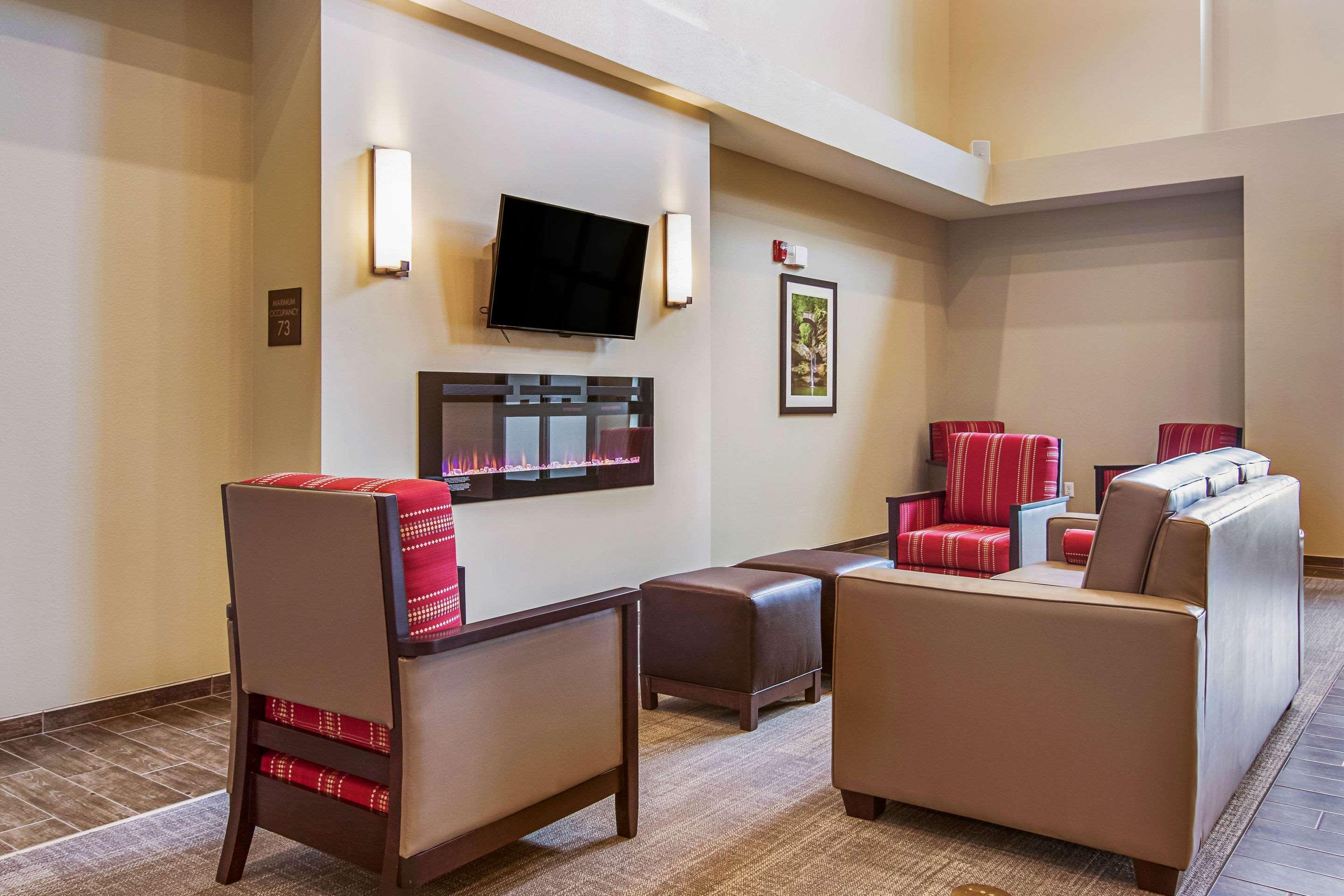 Comfort Suites Wooster Near University Campus Eksteriør bilde