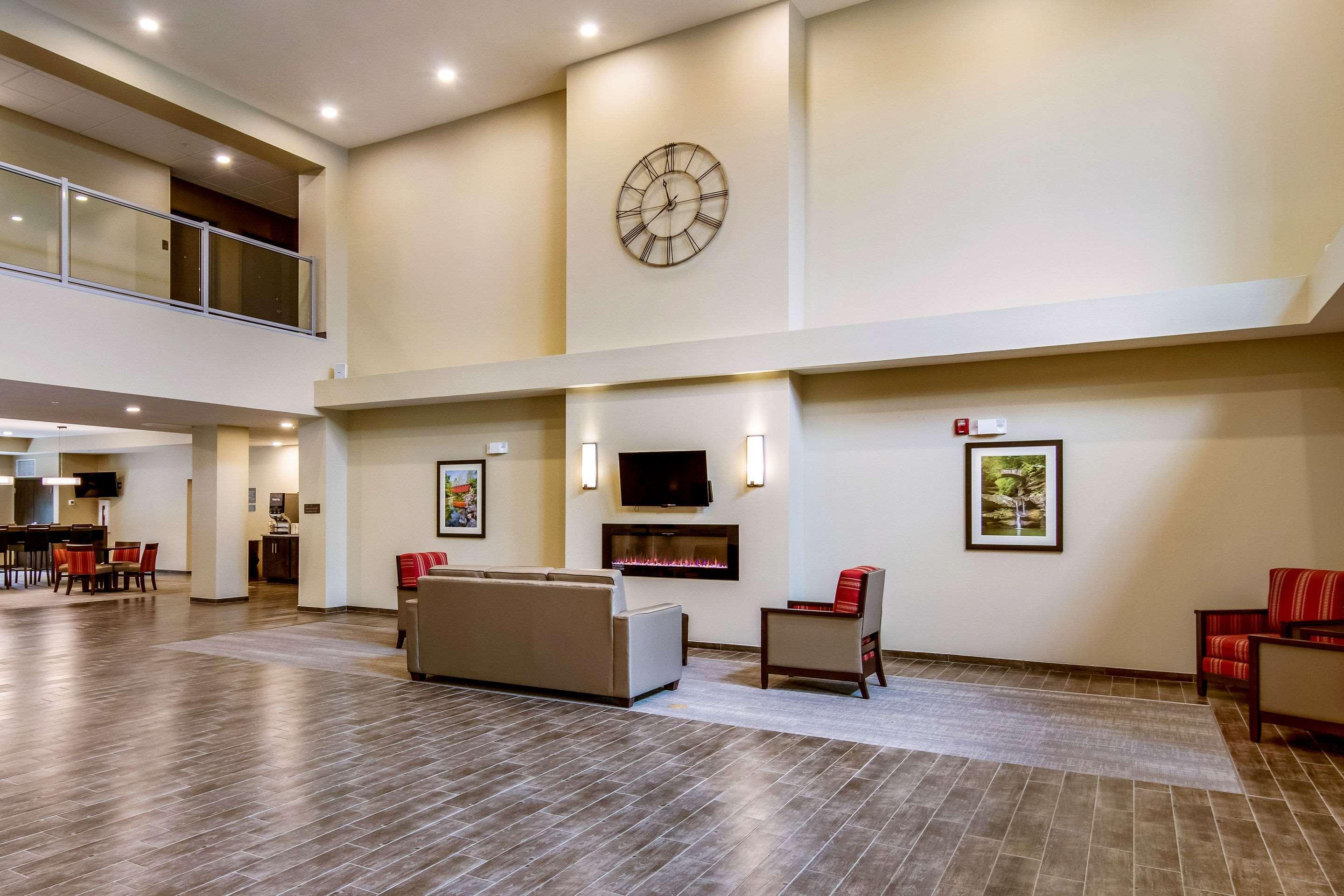 Comfort Suites Wooster Near University Campus Eksteriør bilde